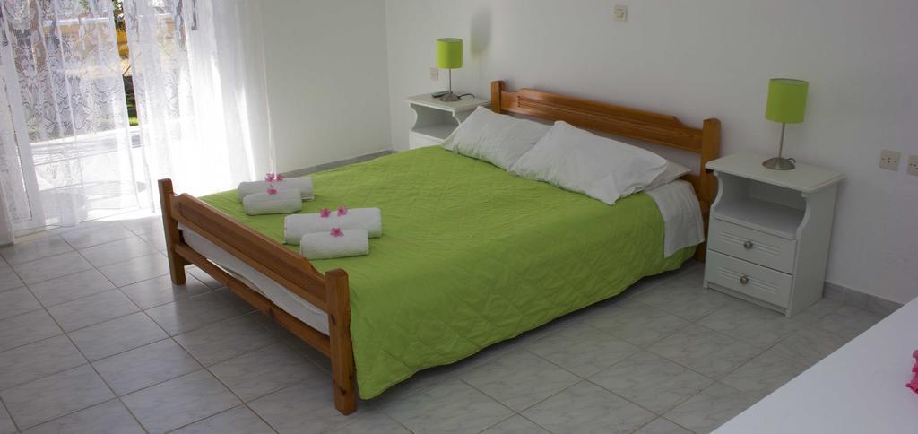 Olive Grove Apts Lithakia  Bagian luar foto